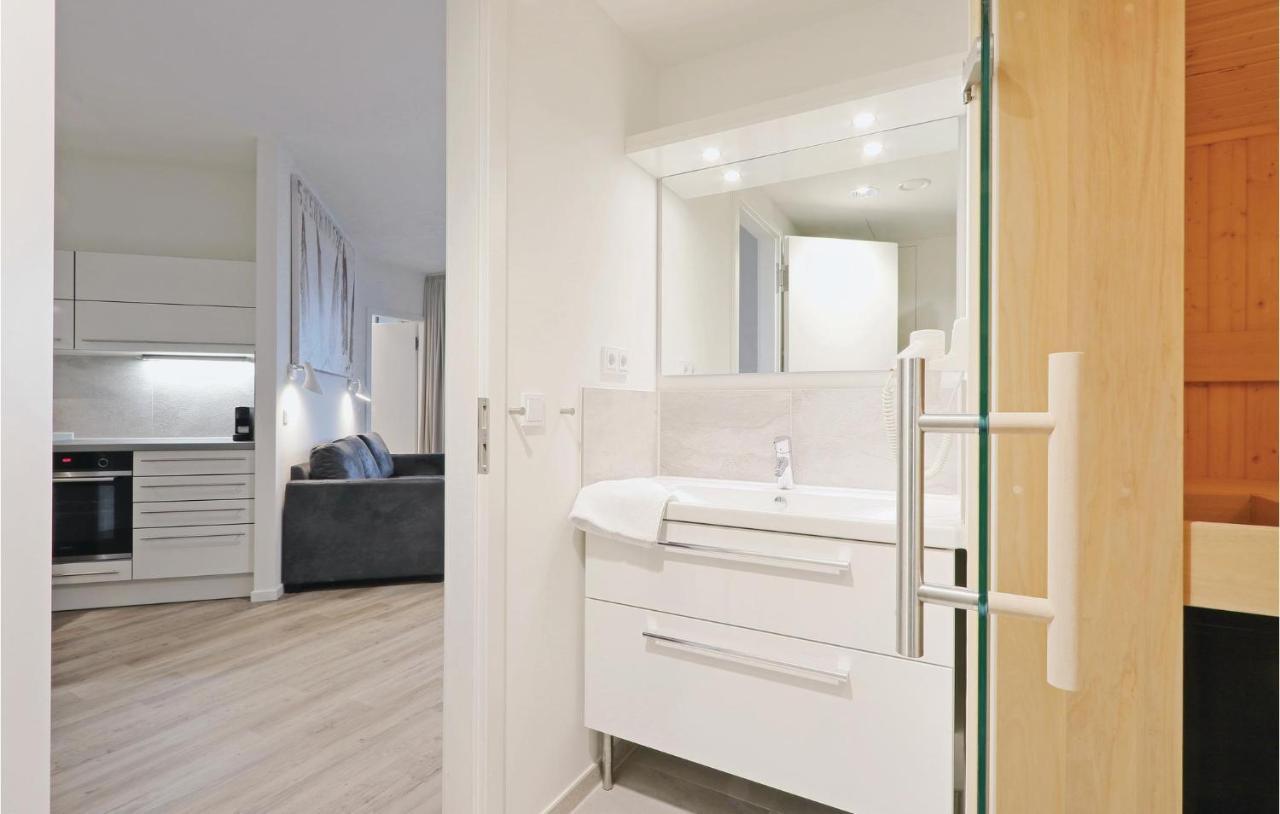 Nice Apartment In Luebeck Travemuende With Kitchen Εξωτερικό φωτογραφία